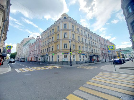 Продажа 3-комнатной квартиры 90 м², 3/3 этаж