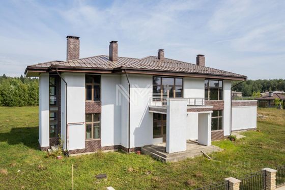 Продажа дома, 550 м², с участком 38 соток