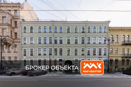 Продажа многокомнатной квартиры 126 м², 2/5 этаж