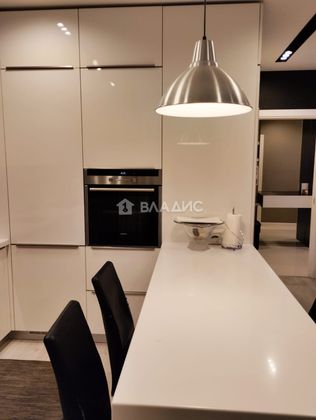 Продажа 2-комнатной квартиры 61 м², 10/22 этаж