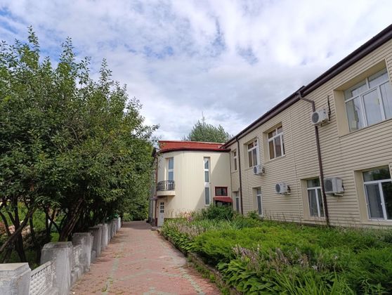 Продажа 4-комнатной квартиры 165 м², 2/2 этаж