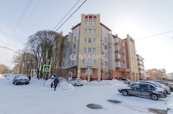 Продажа 2-комнатной квартиры 60 м², 5/5 этаж