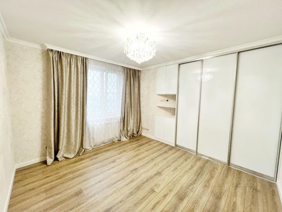 Продажа 2-комнатной квартиры 54 м², 16/17 этаж