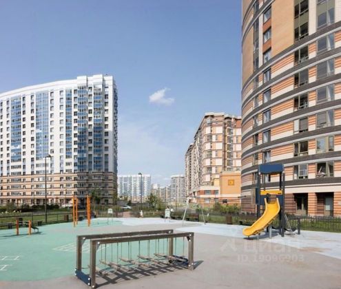 Продажа 1-комнатной квартиры 45,7 м², 2/25 этаж