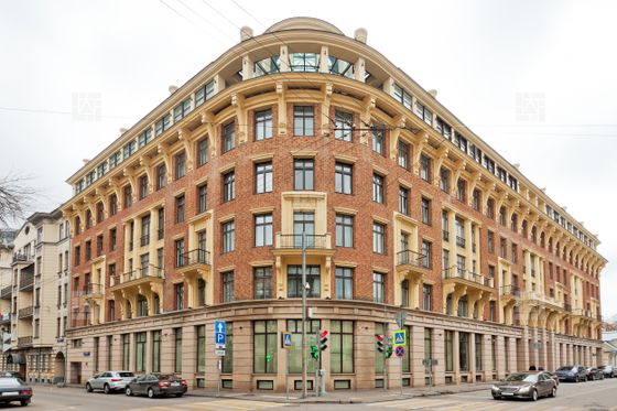 Продажа многокомнатной квартиры 253 м², 3/7 этаж