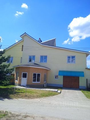 Продажа дома, 210 м², с участком 7 соток