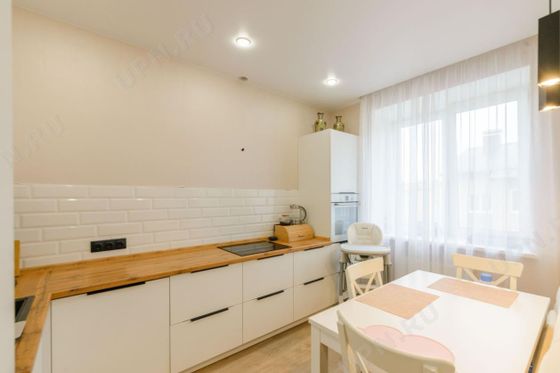 Продажа 3-комнатной квартиры 70 м², 4/4 этаж