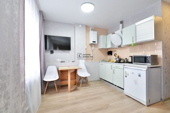 Продажа 2-комнатной квартиры 42,7 м², 1/3 этаж