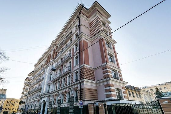 Продажа 3-комнатной квартиры 144 м², 6/8 этаж