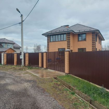 Продажа дома, 230 м², с участком 9 соток