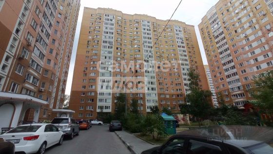 Продажа 2-комнатной квартиры 70 м², 1/19 этаж