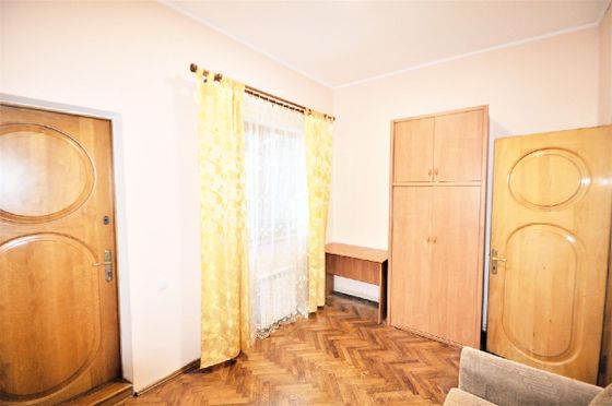 Продажа 2-комнатной квартиры 43 м², 1/2 этаж