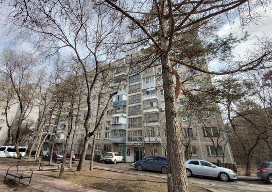 Продажа 3-комнатной квартиры 65 м², 1/9 этаж