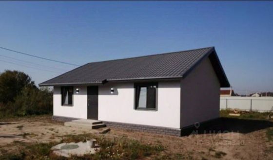 Продажа дома, 90 м², с участком 6 соток