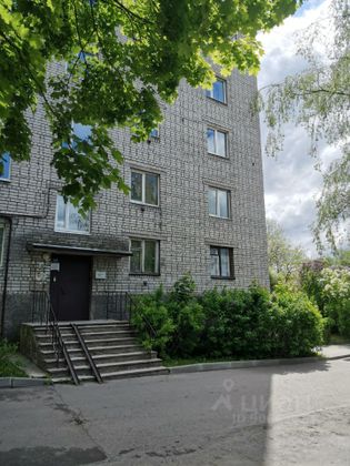 Продажа 2-комнатной квартиры 42 м², 1/5 этаж