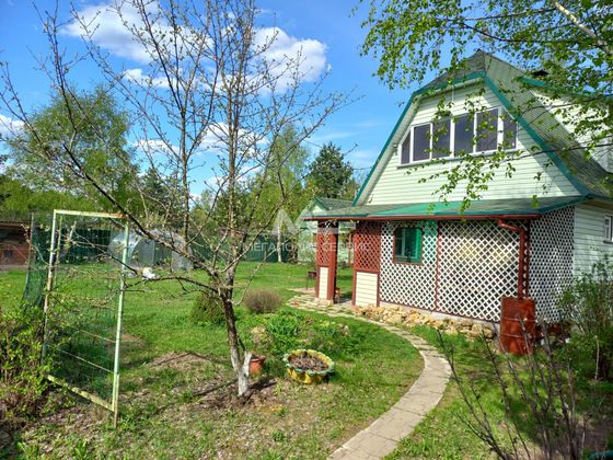 Продажа дома, 90 м², с участком 8 соток
