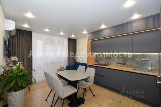 Продажа 3-комнатной квартиры 93 м², 8/15 этаж