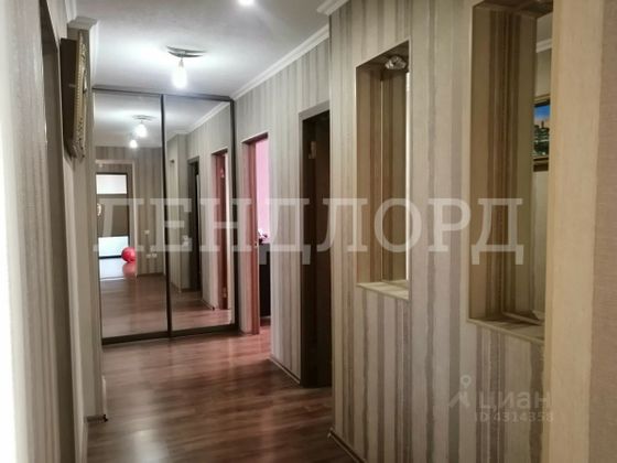 Продажа 4-комнатной квартиры 180 м², 1/1 этаж