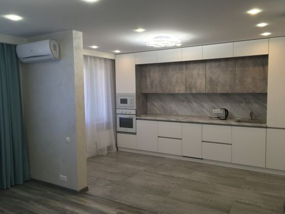 Аренда 3-комнатной квартиры 69,8 м², 18/18 этаж