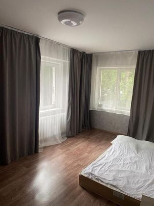 Продажа 1-комнатной квартиры 32 м², 1/5 этаж