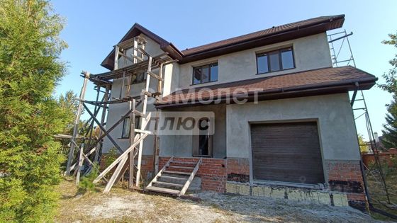 Продажа дома, 328 м², с участком 11,4 сотки