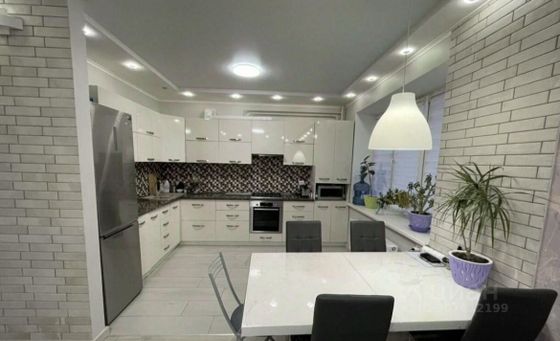 Продажа 2-комнатной квартиры 57,8 м², 1/10 этаж