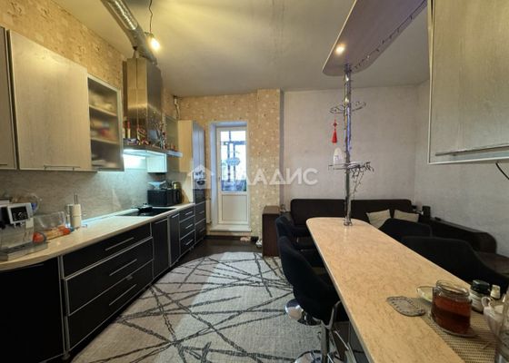 Продажа 4-комнатной квартиры 72 м², 7/12 этаж