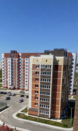 Продажа 2-комнатной квартиры 62 м², 4/10 этаж