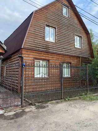 Продажа дома, 156,8 м², с участком 4,4 сотки