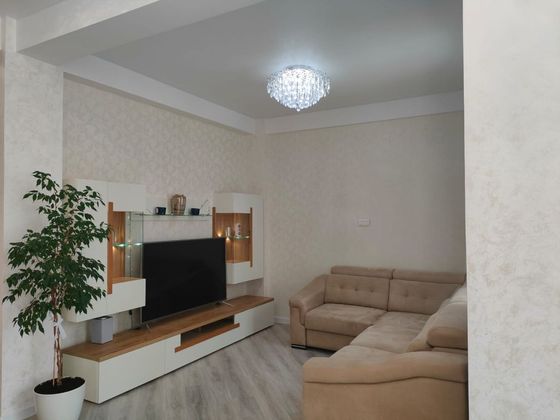 Продажа 2-комнатной квартиры 69,5 м², 19/21 этаж