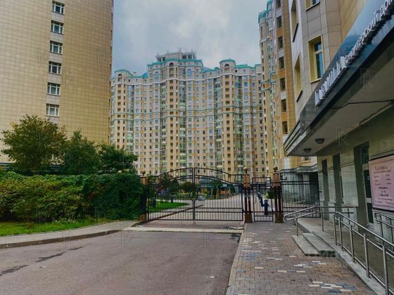 Продажа 3-комнатной квартиры 96,6 м², 13/19 этаж