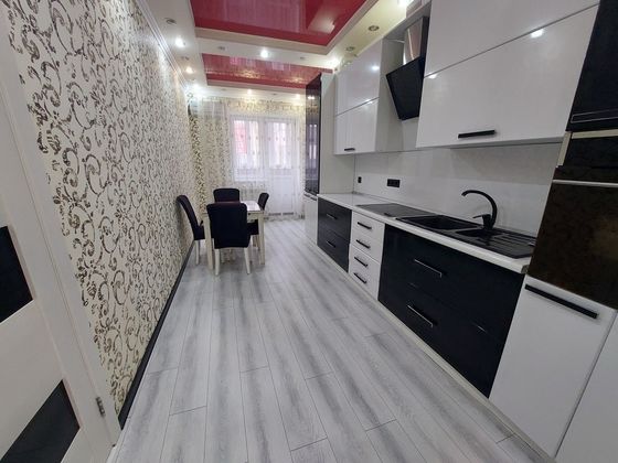 Продажа 3-комнатной квартиры 82 м², 1/5 этаж