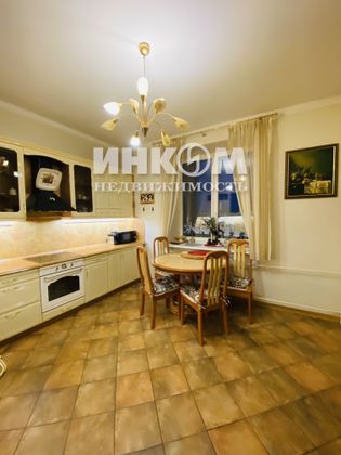 Продажа 4-комнатной квартиры 143,2 м², 10/17 этаж