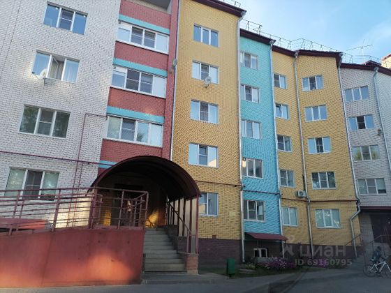 Продажа 1-комнатной квартиры 42 м², 5/5 этаж