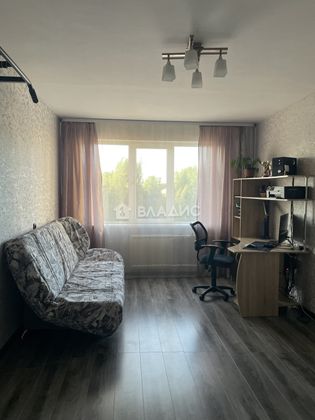 Продажа 2-комнатной квартиры 64 м², 4/10 этаж