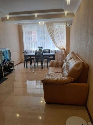 Продажа 2-комнатной квартиры 90 м², 2/15 этаж