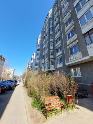 Продажа 2-комнатной квартиры 56,9 м², 1/9 этаж