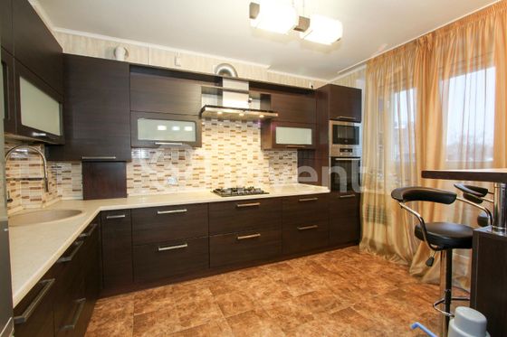 Продажа 4-комнатной квартиры 121 м², 4/4 этаж