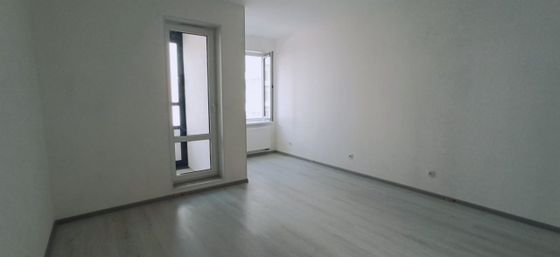 Продажа квартиры-студии 25,5 м², 3/8 этаж
