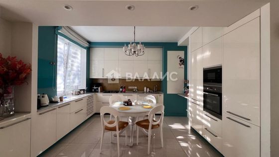 Продажа 3-комнатной квартиры 106,2 м², 4/8 этаж