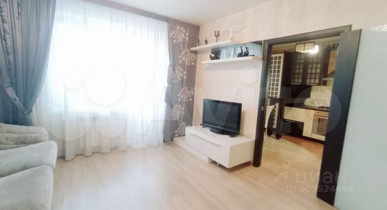 Продажа 3-комнатной квартиры 98 м², 9/9 этаж