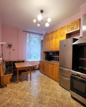 Продажа 2-комнатной квартиры 71,1 м², 2/5 этаж