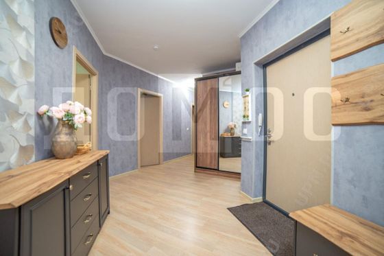 Продажа 3-комнатной квартиры 102 м², 8/17 этаж