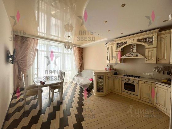 Продажа 3-комнатной квартиры 157 м², 2/4 этаж