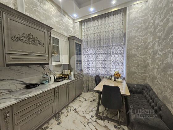Продажа 4-комнатной квартиры 100 м², 1/22 этаж