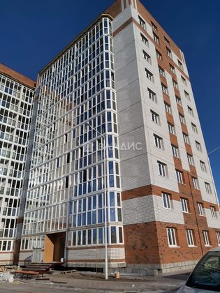 Продажа 2-комнатной квартиры 65,1 м², 1/10 этаж