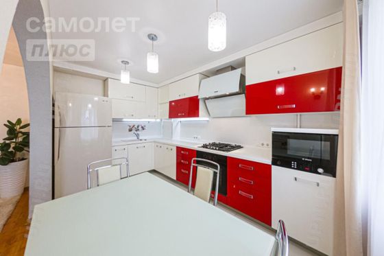 Продажа 4-комнатной квартиры 112 м²