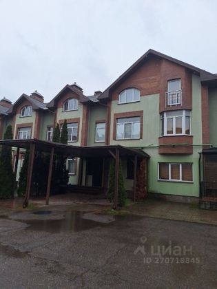 Аренда дома, 200 м², с участком 2 сотки