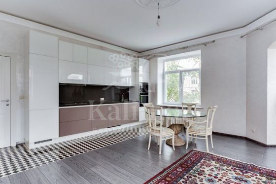 Продажа 4-комнатной квартиры 121 м², 4/7 этаж