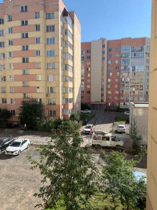 Продажа 2-комнатной квартиры 63 м², 3/8 этаж